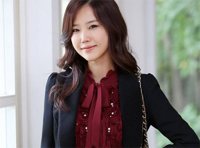 Sắc đỏ quyến rũ đầu đông | May Dong phuc