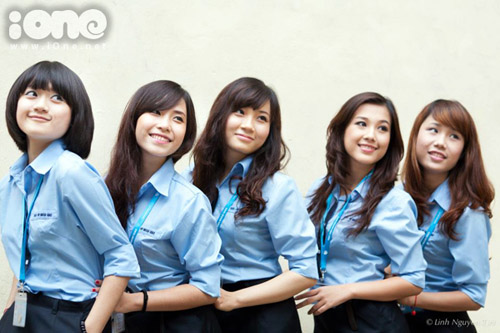 Đồng phục đẹp lạ của sinh viên Ngoại giao | May Dong phuc