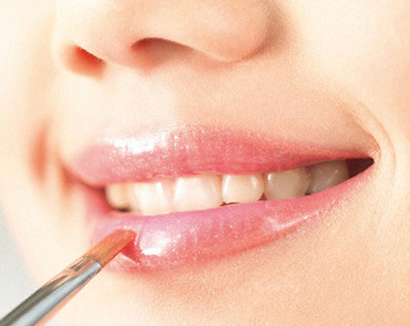 Son môi cũng thành