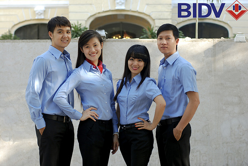Đồng phục ngân hàng tại Hải Dương | May Dong phuc