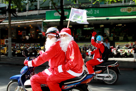Trang phục noel tại Bắc Giang | May Dong phuc