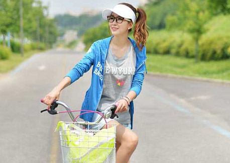 Chọn túi cho ngày hè thêm sôi động | May Dong phuc