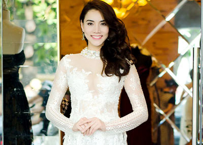 Trang Nhung gợi cảm với áo dài | May Dong phuc