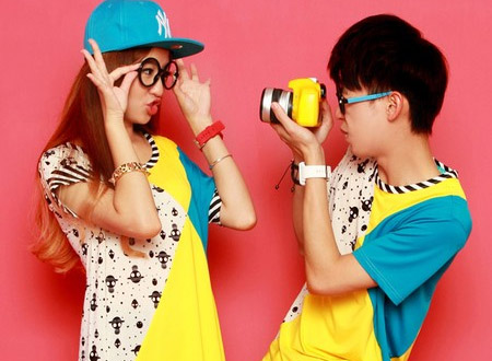 Áo couple rực rỡ mùa hè | May Dong phuc