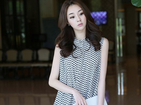 Đẹp hiện đại & khỏe khoắn với áo không tay | May Dong phuc