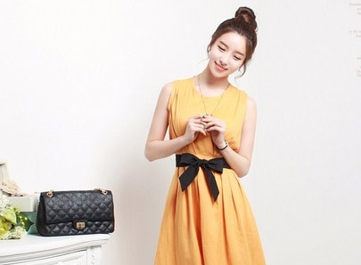 Quyến rũ hơn với váy liền không tay | May Dong phuc