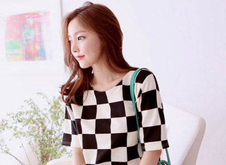 Mê đắm cùng họa tiết bàn cờ | May Dong phuc