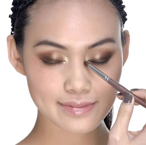 Trang điểm mắt khói