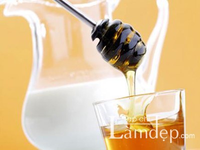 b31vi-sao-tre-duoi-1-tuoi-khong-an-mat-ong