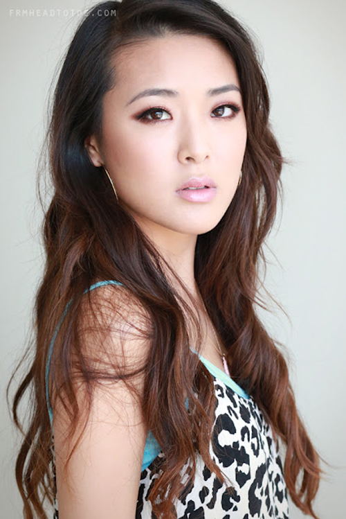 Kiểu make up này còn giúp bạn tiết kiệm rất nhiều thời gian bởi khả năng biến hóa, phù hợp với nhiều hoàn cảnh xuất hiện khác nhau nữa đấy!