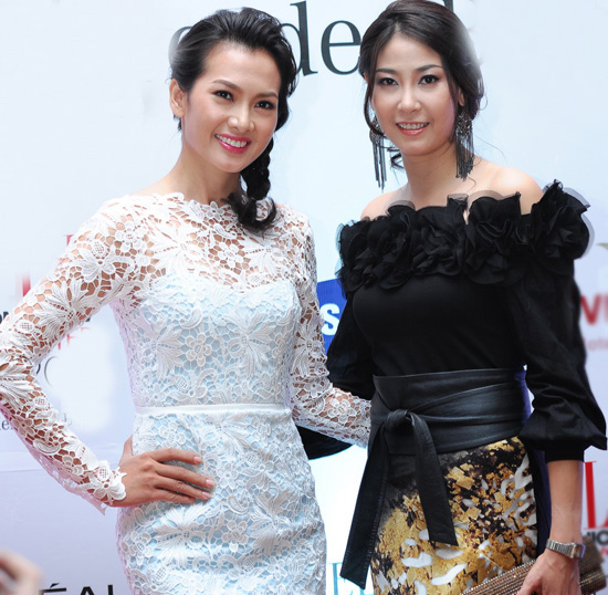 Váy ren hay được điểm xuyết thêm ren