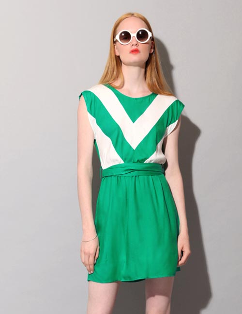 Cách ghép màu thổi bùng xu hướng mới, Váy - Đầm, Thời trang, cach dung mau trong thoi trang, vay oversize, vay suong, hoa tiet, xu huong thoi trang